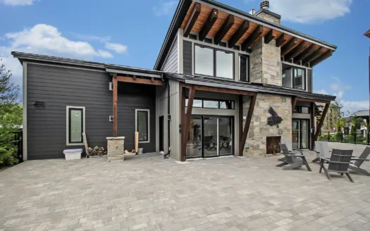 10 BECKWITH Lane Unit #102, The Blue Mountains, Ontario L9Y 0A4